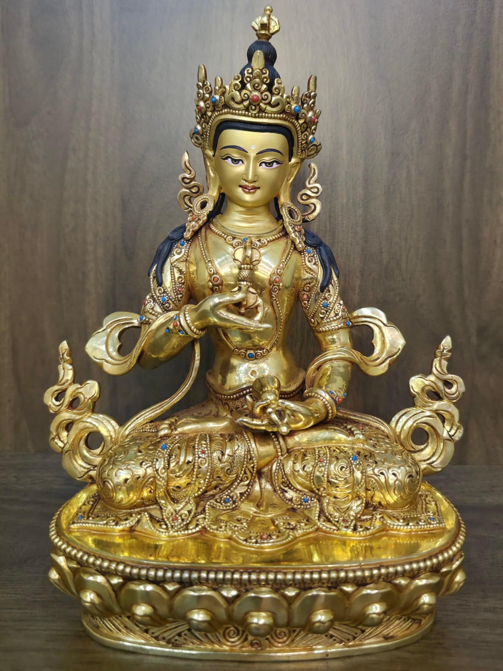 Vajrasattva (Dorje Sempa) statue—24K gold-plated copper with gold-powder painted face, holding vajra & bell; handmade in Nepal; size H24 × W17 cm; weight 1.62 kg.
