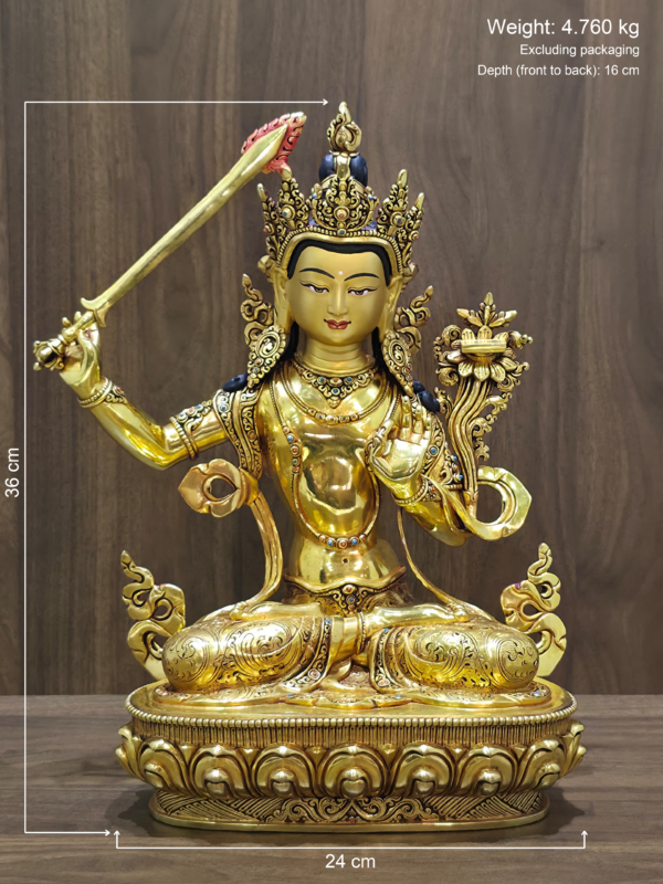 Manjushri statue with measurements: 36 cm high, 24 cm wide and 16 cm deep; weight 4.760 kg excluding packaging.